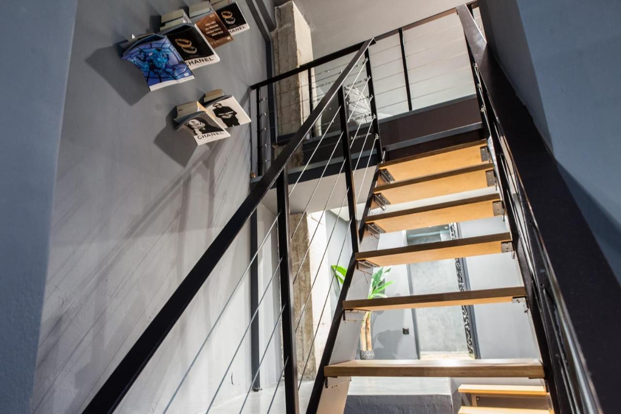 Trendy Industrial Apt Next To Museum Of Acropolis Athens Exterior photo