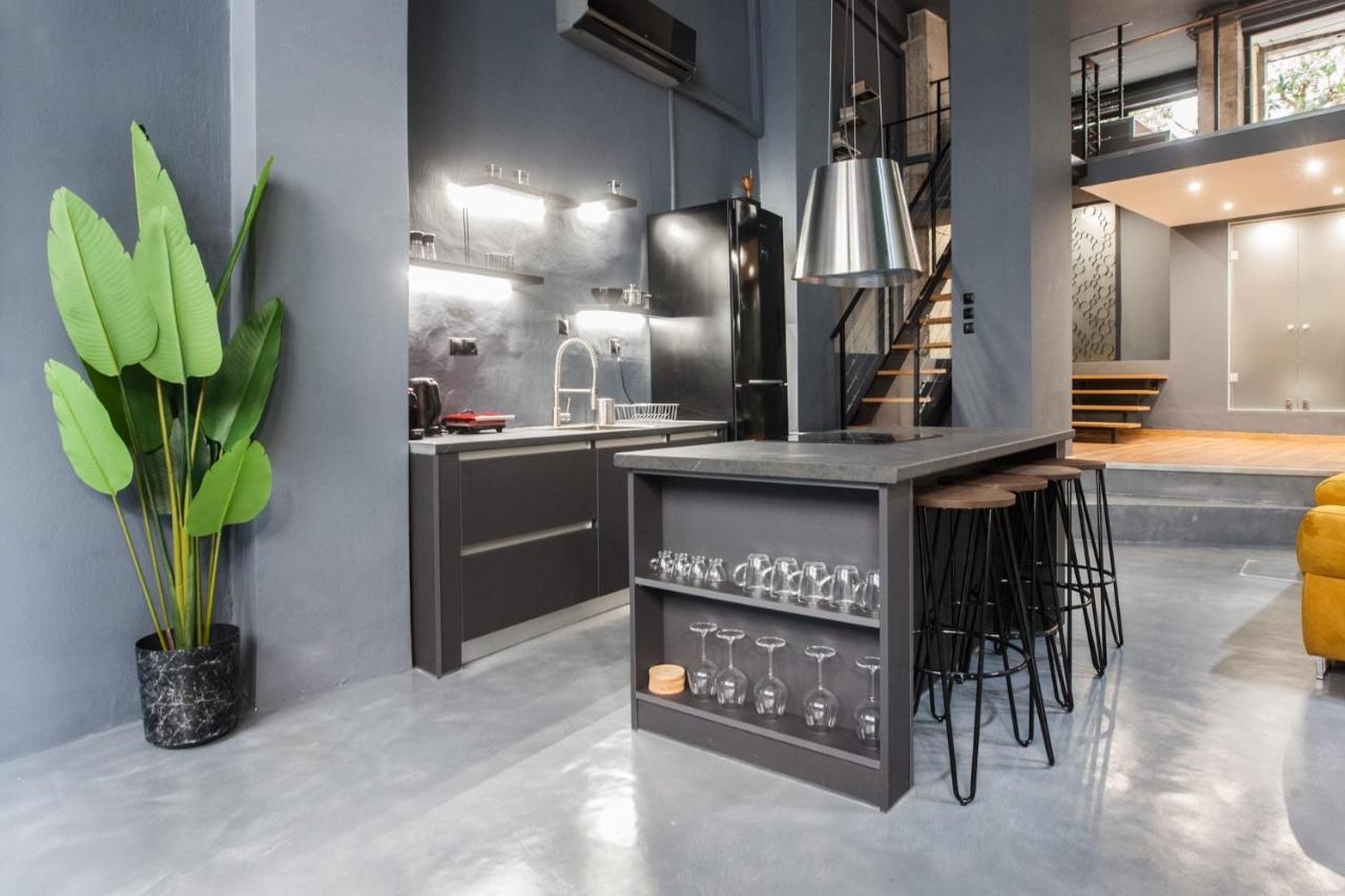 Trendy Industrial Apt Next To Museum Of Acropolis Athens Exterior photo